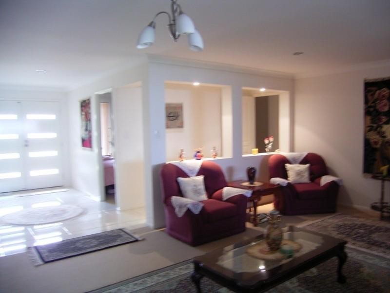 13 Currawong Street, Middle Ridge QLD 4350