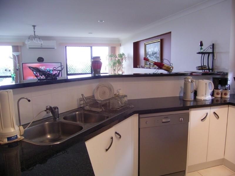 13 Currawong Street, Middle Ridge QLD 4350