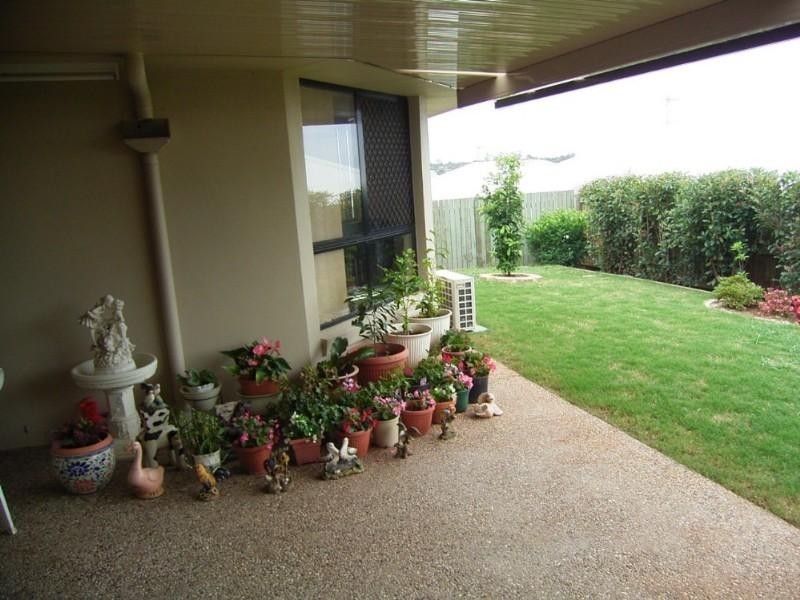 13 Currawong Street, Middle Ridge QLD 4350