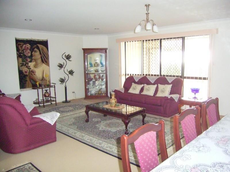 13 Currawong Street, Middle Ridge QLD 4350