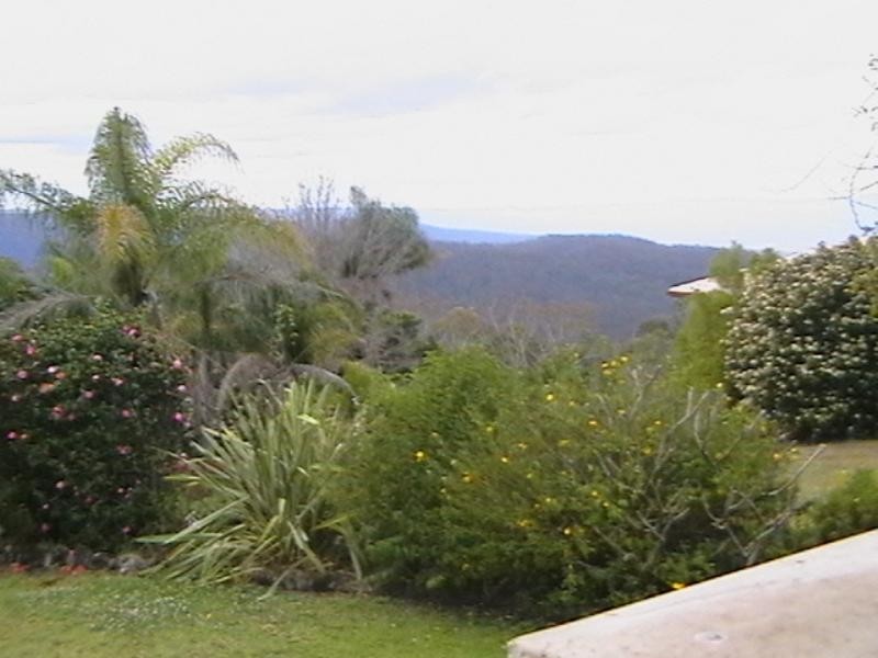 6 Outlook Crescent, Blue Mountain Heights QLD 4350