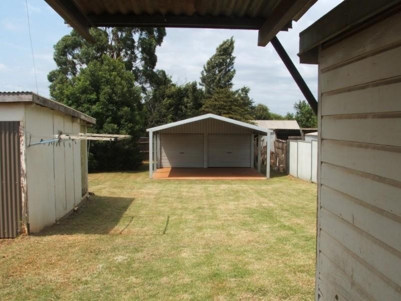 26 Rob Street, Newtown QLD 4350