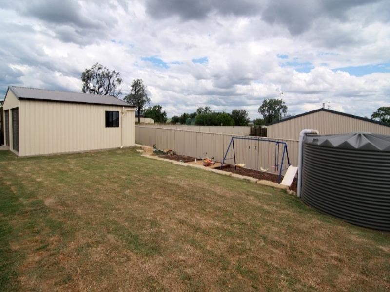 10 Wellington Street, Wyreema QLD 4352