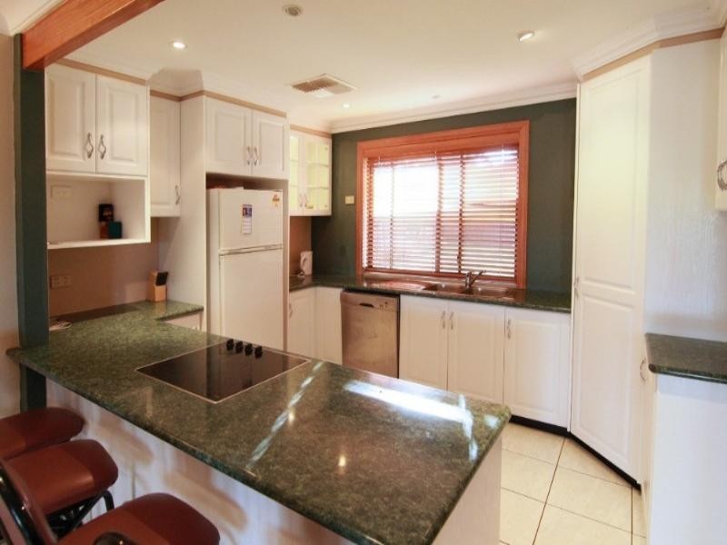 25 Catto Street, Centenary Heights QLD 4350