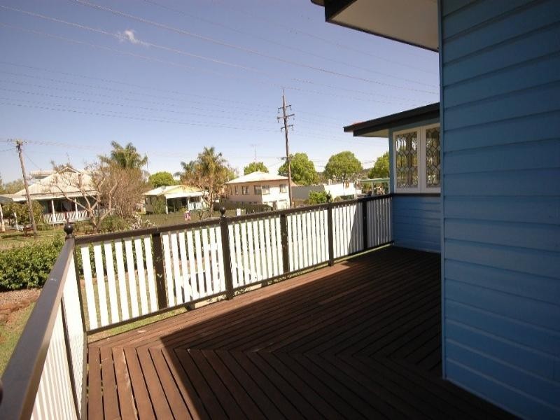 87 North Street, Harlaxton QLD 4350