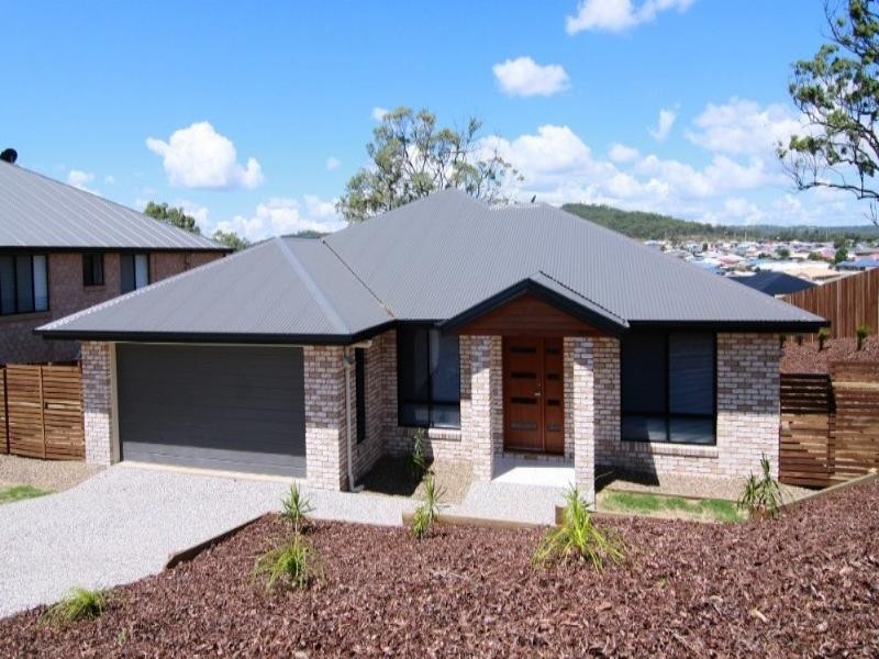 18 Edwin Street, Westbrook QLD 4350