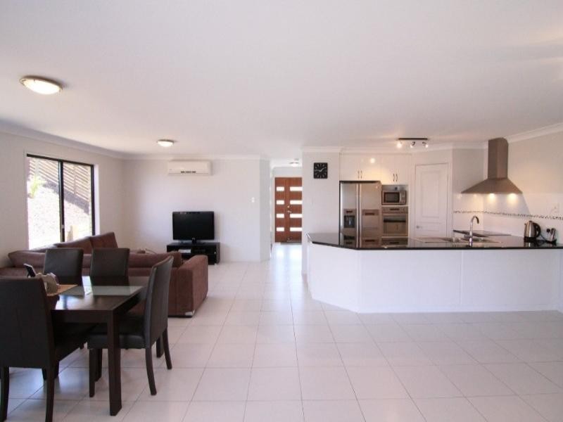 18 Edwin Street, Westbrook QLD 4350