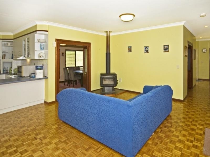 1 Tarranganda Court, Glenvale QLD 4350