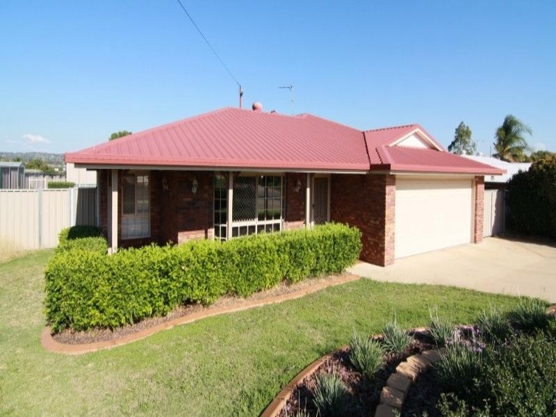 15 Crockers Road, Westbrook QLD 4350