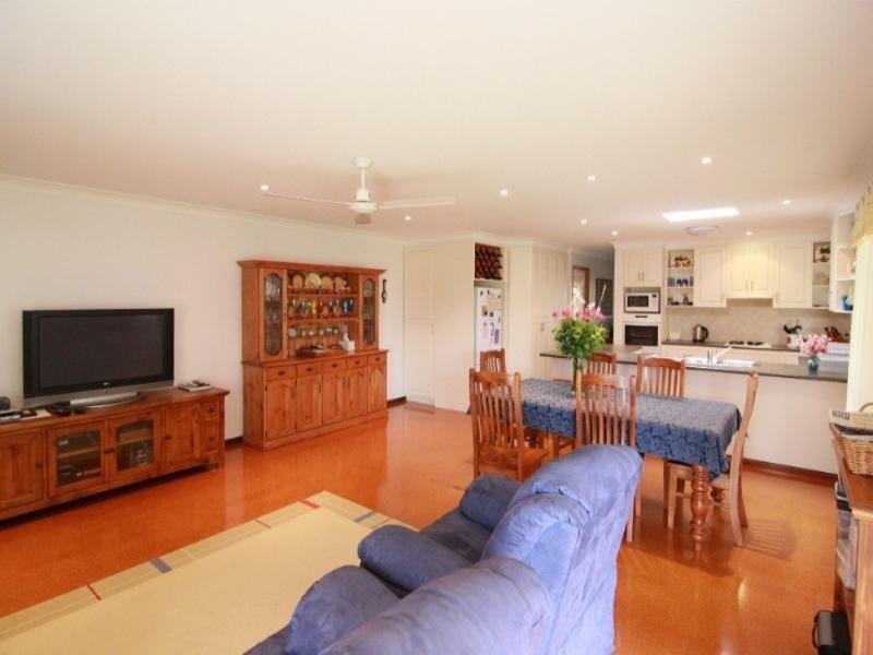 15 Crockers Road, Westbrook QLD 4350