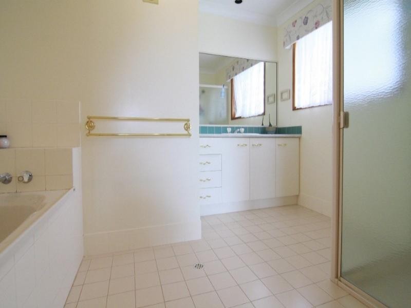 15 Crockers Road, Westbrook QLD 4350