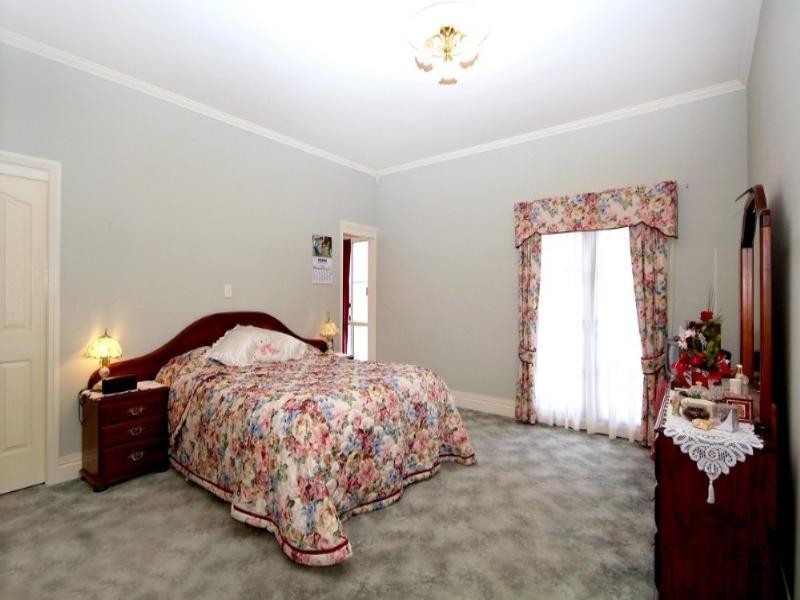 Mount Lofty QLD 4350