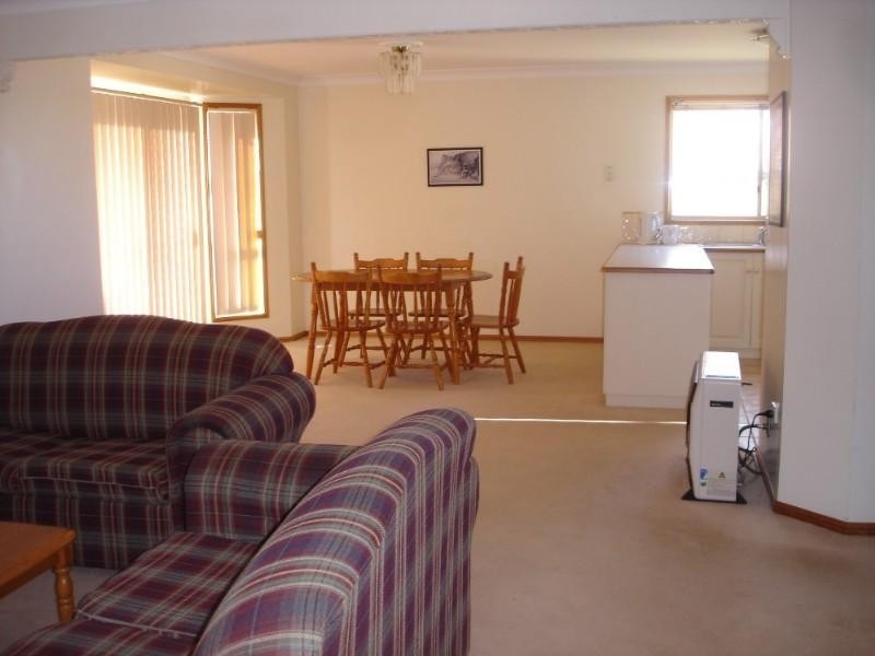 2/23 Platz Street, Darling Heights QLD 4350