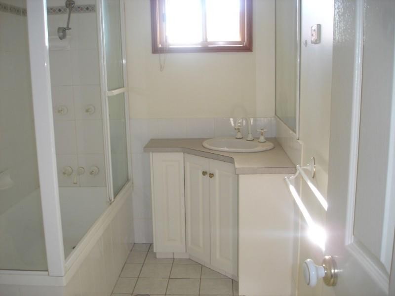 2/23 Platz Street, Darling Heights QLD 4350