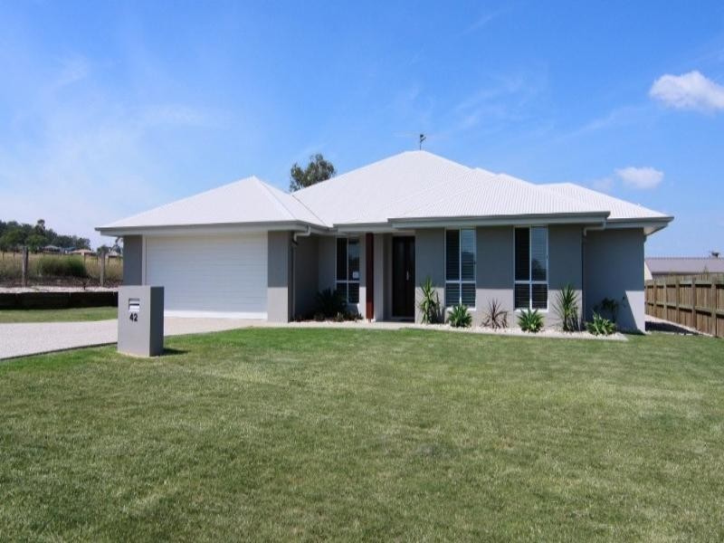 42 Shoesmith Road, Westbrook QLD 4350