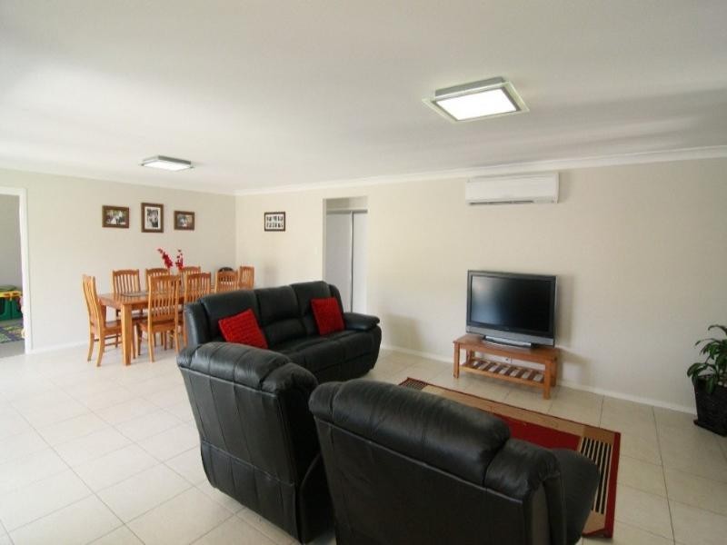 42 Shoesmith Road, Westbrook QLD 4350