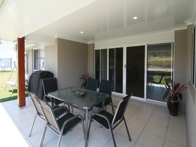 42 Shoesmith Road, Westbrook QLD 4350