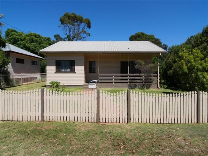 7 Burton Street, Harristown QLD 4350