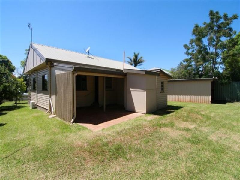 7 Burton Street, Harristown QLD 4350