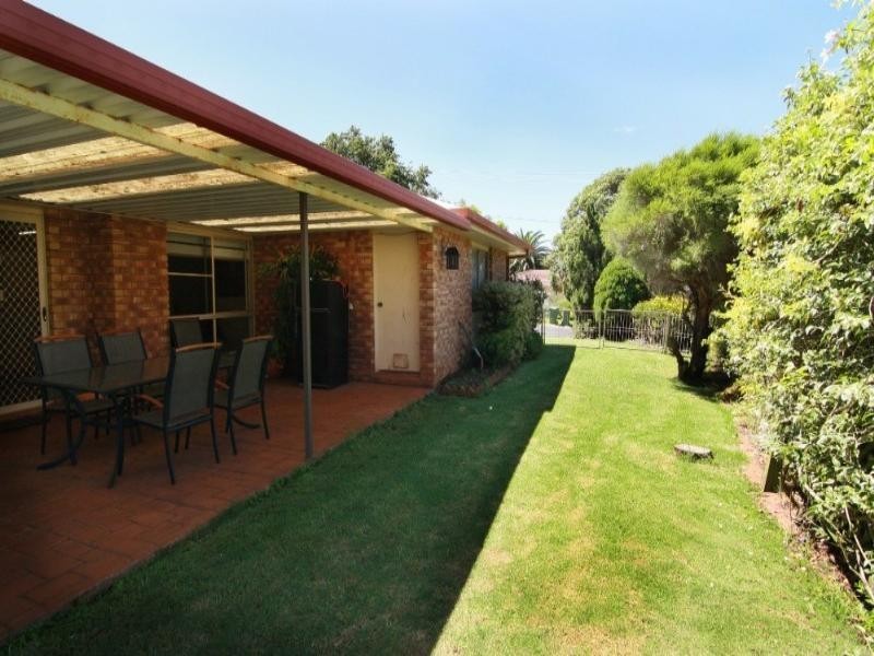 4 Karyn Street, Centenary Heights QLD 4350