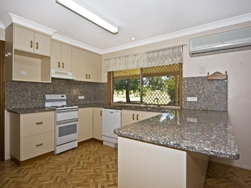 1 Janet Drive, Vale View QLD 4352