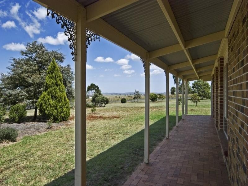 1 Janet Drive, Vale View QLD 4352