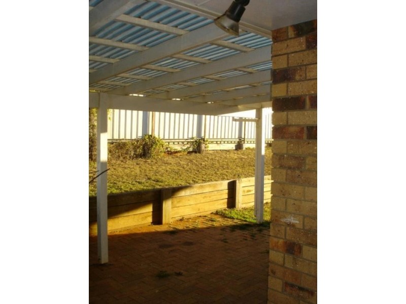 16 Reisling Court, Wilsonton QLD 4350