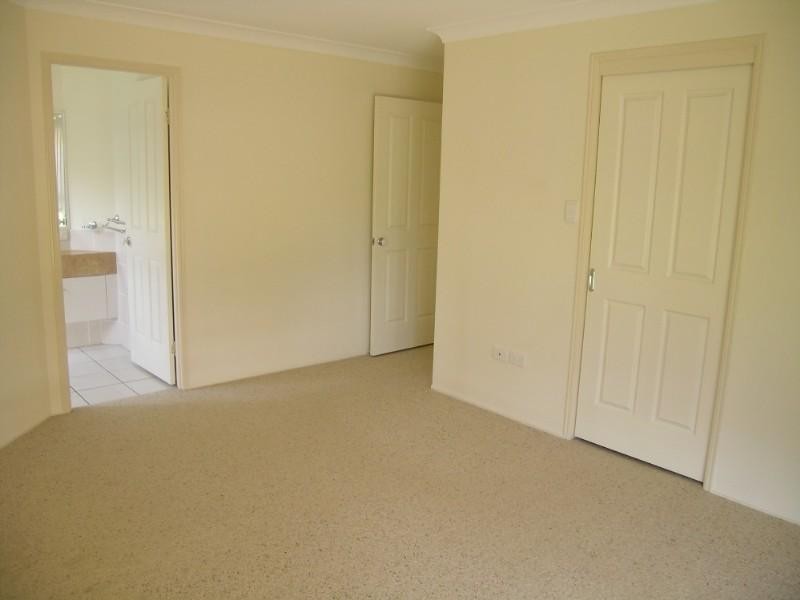 21 Paddington Court, Middle Ridge QLD 4350