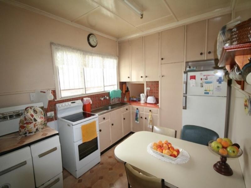 108 Curzon Street, East Toowoomba QLD 4350