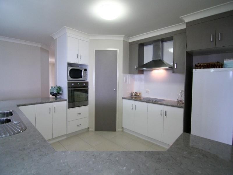 3 Carla Crescent, Westbrook QLD 4350