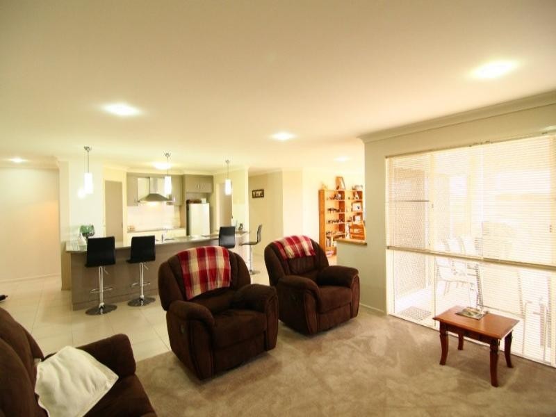 3 Carla Crescent, Westbrook QLD 4350