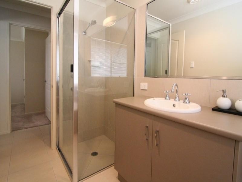 3 Carla Crescent, Westbrook QLD 4350