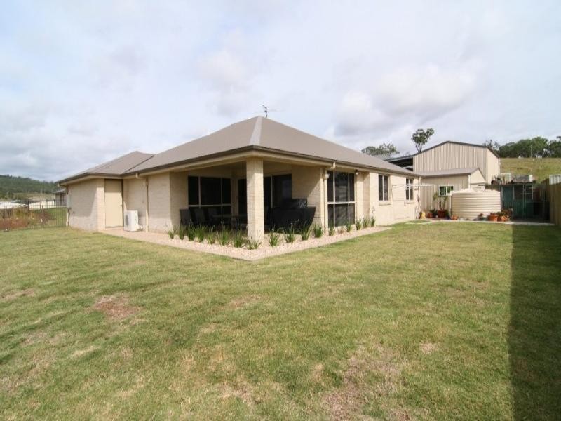 3 Carla Crescent, Westbrook QLD 4350