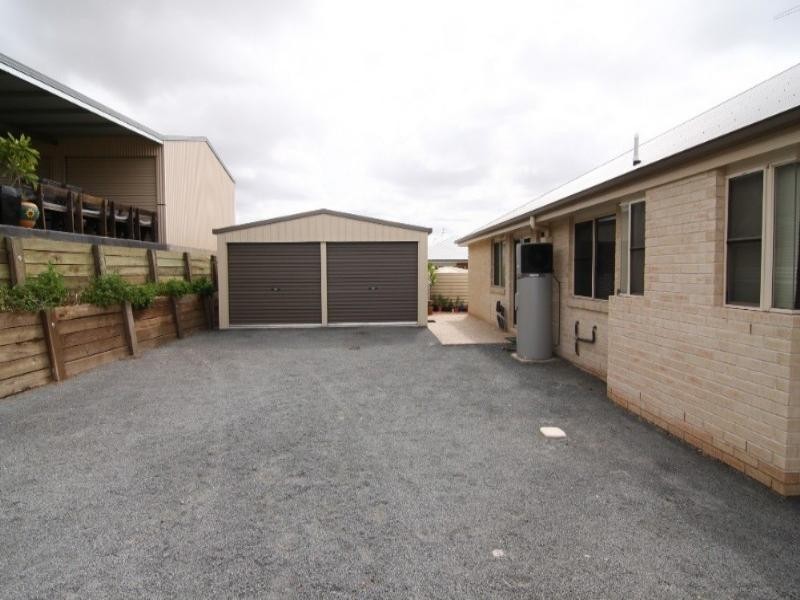 3 Carla Crescent, Westbrook QLD 4350