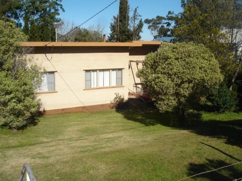 88 North Street, North Toowoomba QLD 4350