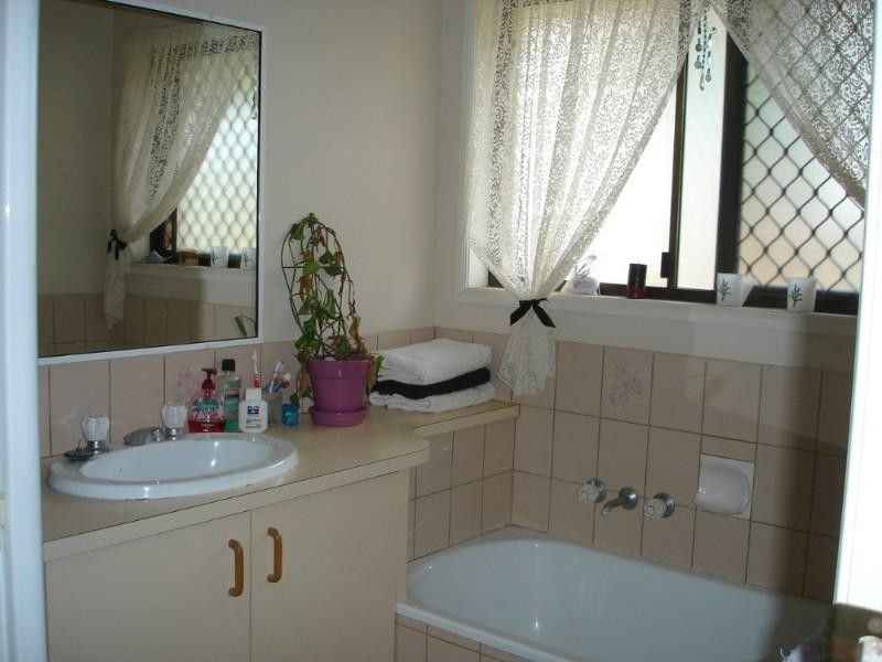 6/6 Honey Street, Harristown QLD 4350