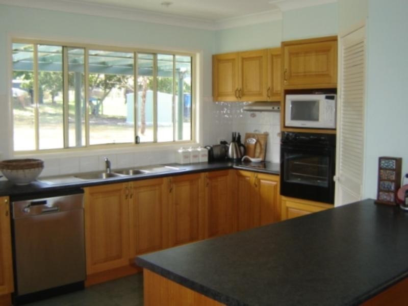 24 Manor Street, Drayton QLD 4350