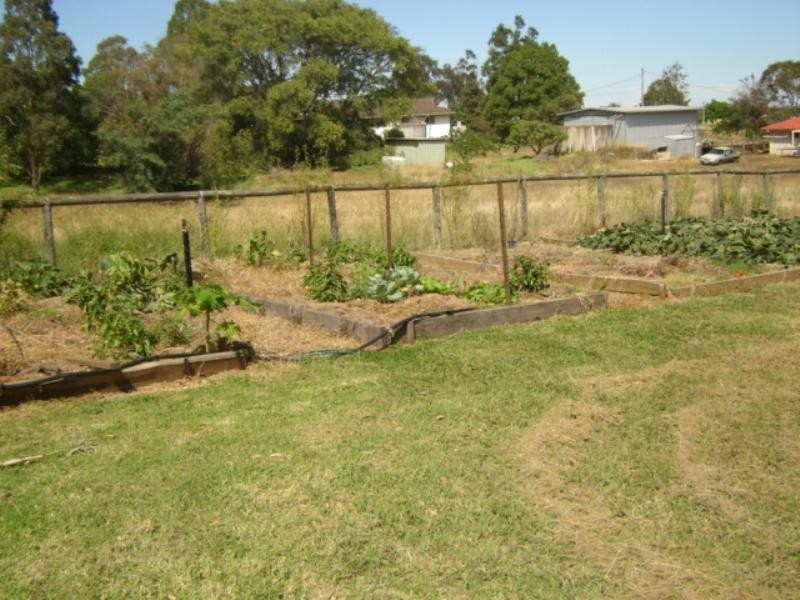 24 Manor Street, Drayton QLD 4350