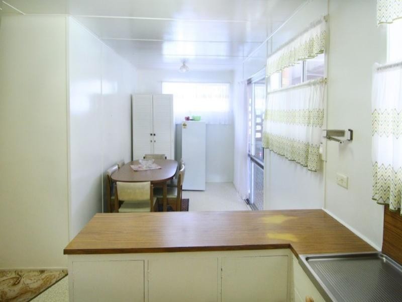 12 Farr Street, Kearneys Spring QLD 4350