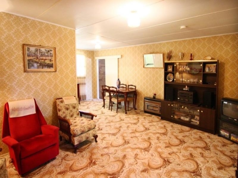 12 Farr Street, Kearneys Spring QLD 4350