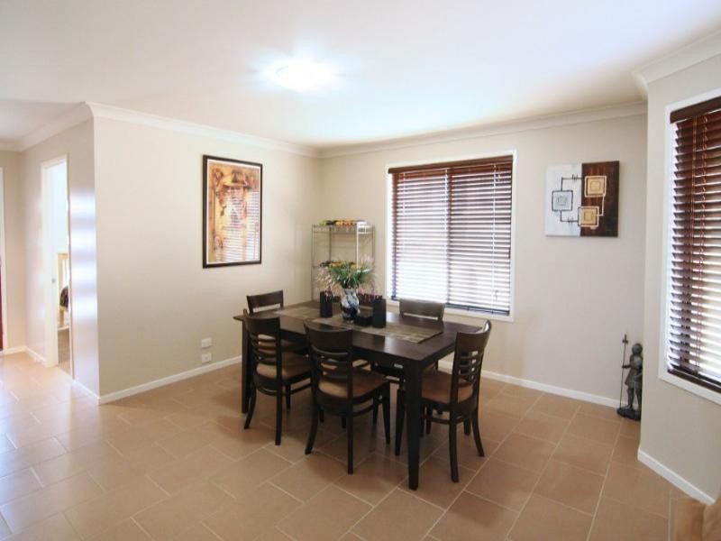 28 Sunset Drive, Glenvale QLD 4350