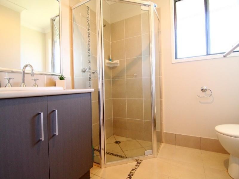 28 Sunset Drive, Glenvale QLD 4350