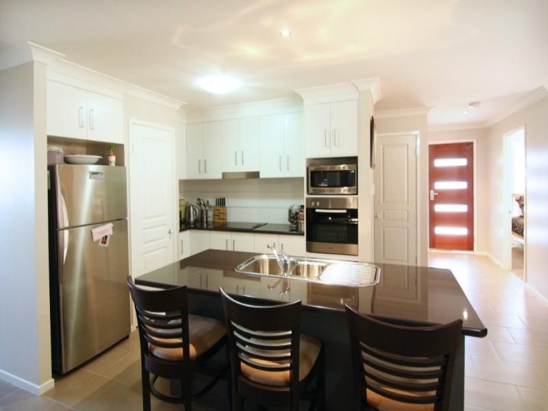 28 Sunset Drive, Glenvale QLD 4350
