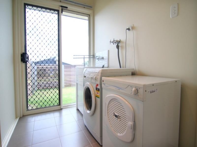 2 Schaefer Court, Westbrook QLD 4350