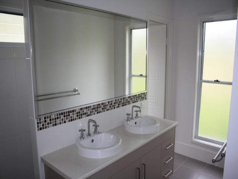 Hodgson Vale QLD 4352