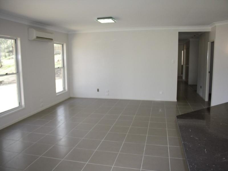 Hodgson Vale QLD 4352