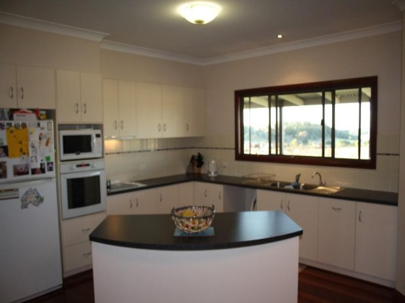 Biddeston QLD 4401