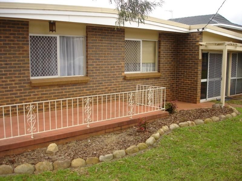 56 Noll Street, Kearneys Spring QLD 4350