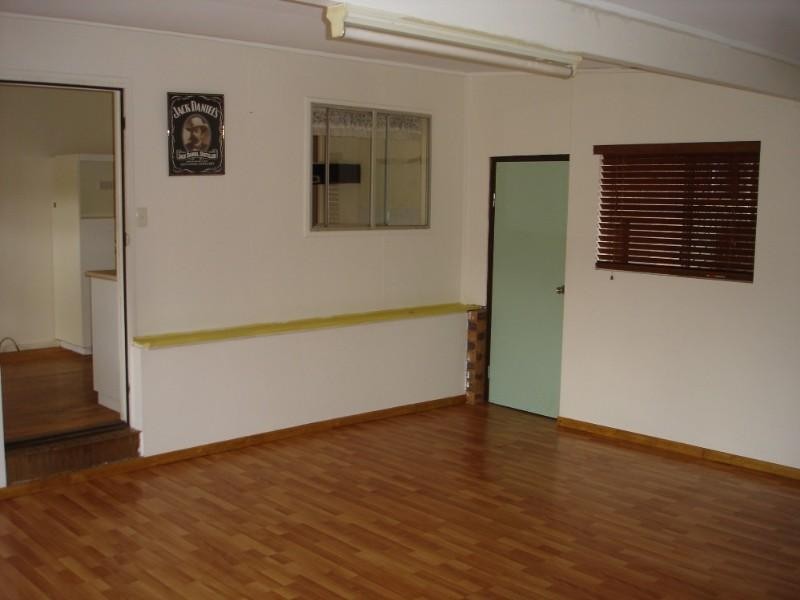 56 Noll Street, Kearneys Spring QLD 4350