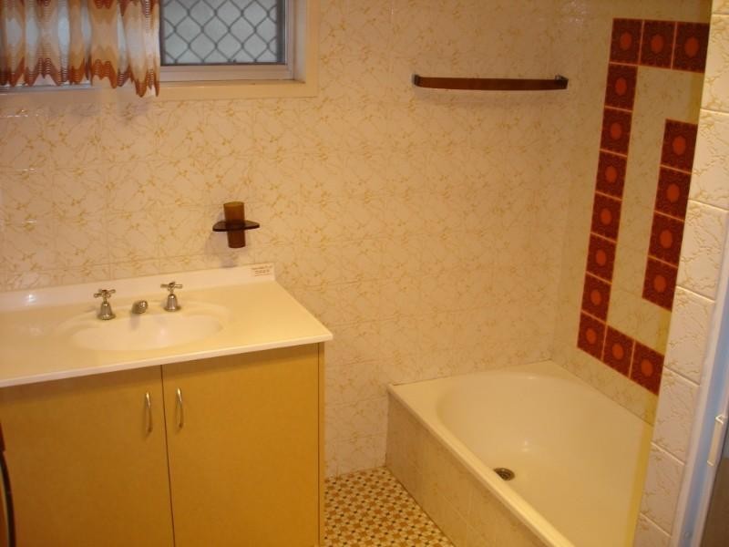 56 Noll Street, Kearneys Spring QLD 4350